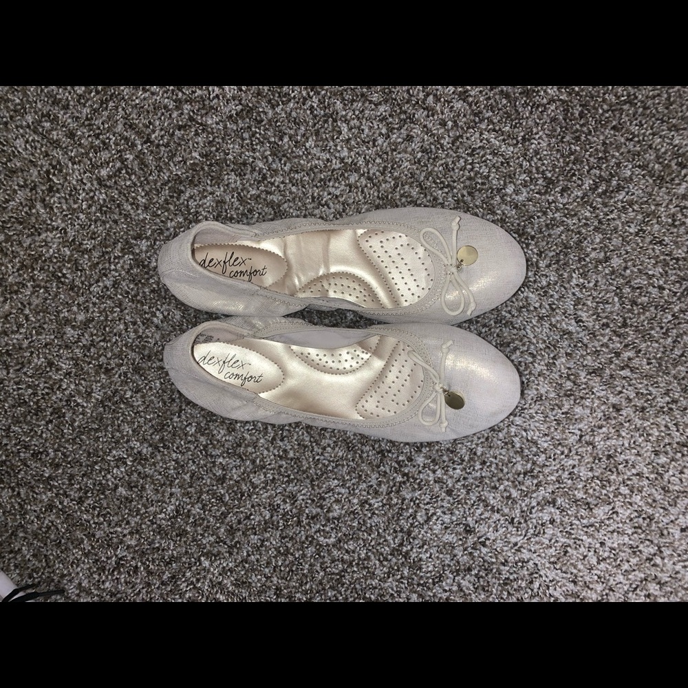 Cream  Sparkly Flats